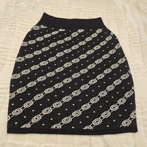 Express Black & White Chain-Print Knit Pencil Skirt
